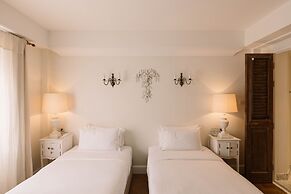 At Niman Conceptual Home