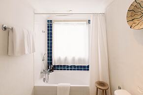 At Niman Conceptual Home