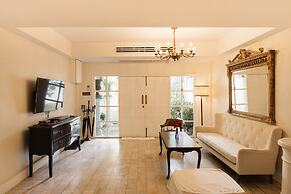 At Niman Conceptual Home