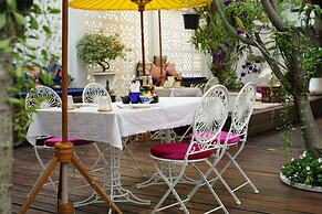 At Niman Conceptual Home