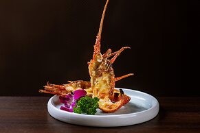 Crowne Plaza Wuxi Taihu by IHG