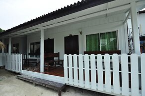 Phi Phi Twin Palms Bungalows