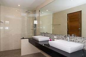 Tropical Sea View Residence