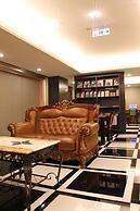 Shihzuwan Hotel - Kaohsiung Station