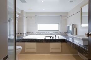 Shihzuwan Hotel - Kaohsiung Station