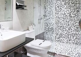 Royal Group Hotel Ho Yi Branch