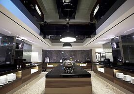 Royal Group Hotel Ho Yi Branch