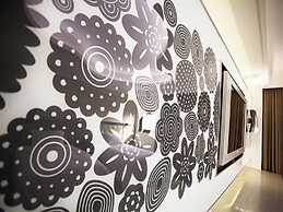 Royal Group Hotel Ho Yi Branch