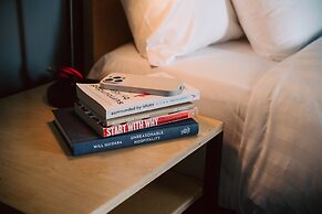 The 1852 - Self Check-in