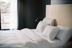 The 1852 - Self Check-in