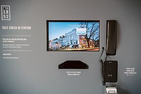 The 1852 - Self Check-in