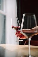 The 1852 - Self Check-in