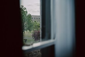 The 1852 - Self Check-in