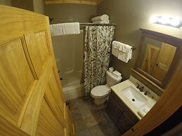 The Lodges at Sunset Village