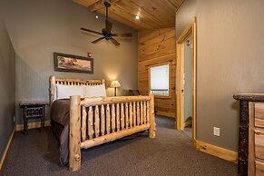 The Lodges at Sunset Village