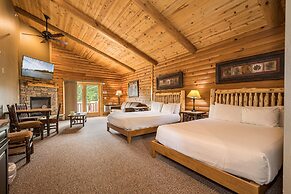 The Lodges at Sunset Village