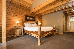 The Lodges at Sunset Village