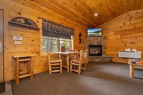 The Lodges at Sunset Village