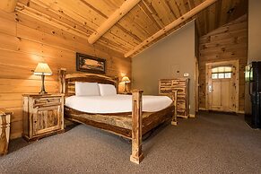 The Lodges at Sunset Village