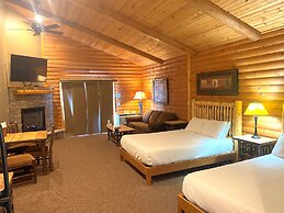 The Lodges at Sunset Village