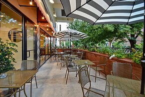 Holiday Inn Lancaster by IHG