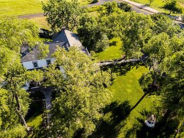 Bybee's Historic Inn