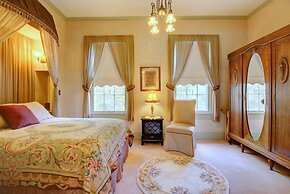 Bybee's Historic Inn