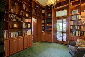 Bybee's Historic Inn