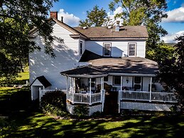 Bybee's Historic Inn