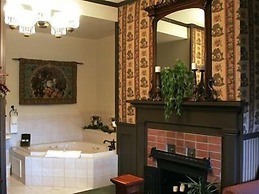 Bybee's Historic Inn