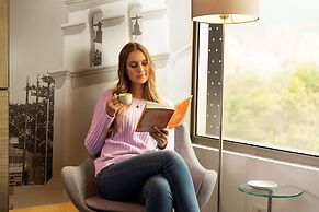 EK Hotel By Preferred Hotels Group