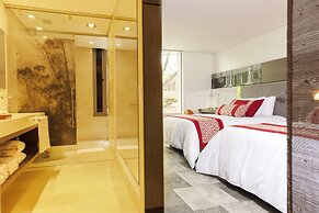 EK Hotel By Preferred Hotels Group