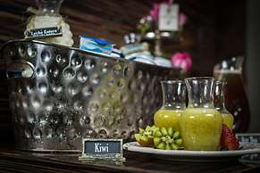 EK Hotel By Preferred Hotels Group