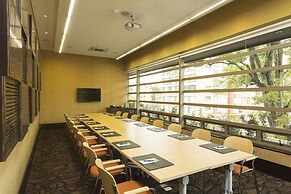 EK Hotel By Preferred Hotels Group