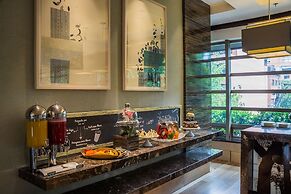 EK Hotel By Preferred Hotels Group