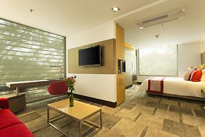 EK Hotel By Preferred Hotels Group