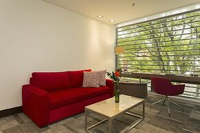 EK Hotel By Preferred Hotels Group