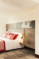 EK Hotel By Preferred Hotels Group