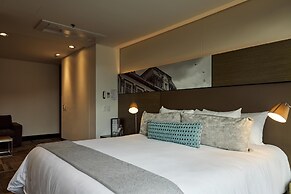 EK Hotel By Preferred Hotels Group