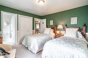 Abacot Hall Bed & Breakfast
