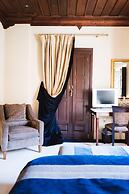 Trikolonion Country Hotel