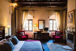 Trikolonion Country Hotel