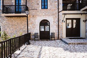 Trikolonion Country Hotel