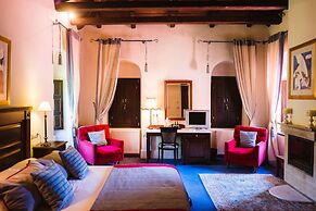 Trikolonion Country Hotel