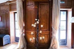 Trikolonion Country Hotel