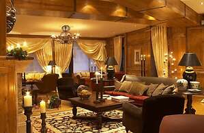 Trikolonion Country Hotel