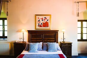 Trikolonion Country Hotel