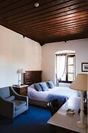 Trikolonion Country Hotel