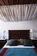 Trikolonion Country Hotel