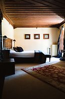 Trikolonion Country Hotel